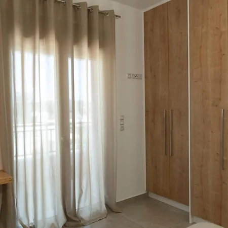 Apartment Elixrysos 2 *
