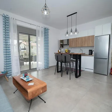 Elixrysos 2 Apartment *