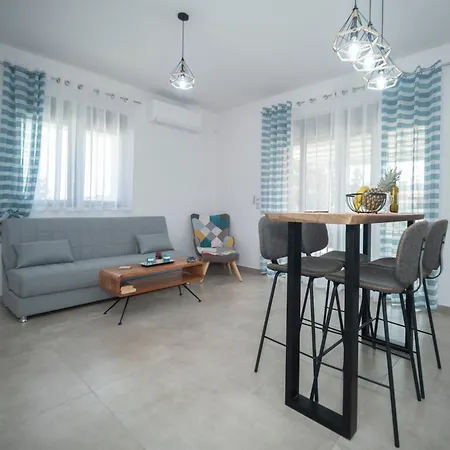 Elixrysos 2 Apartment *